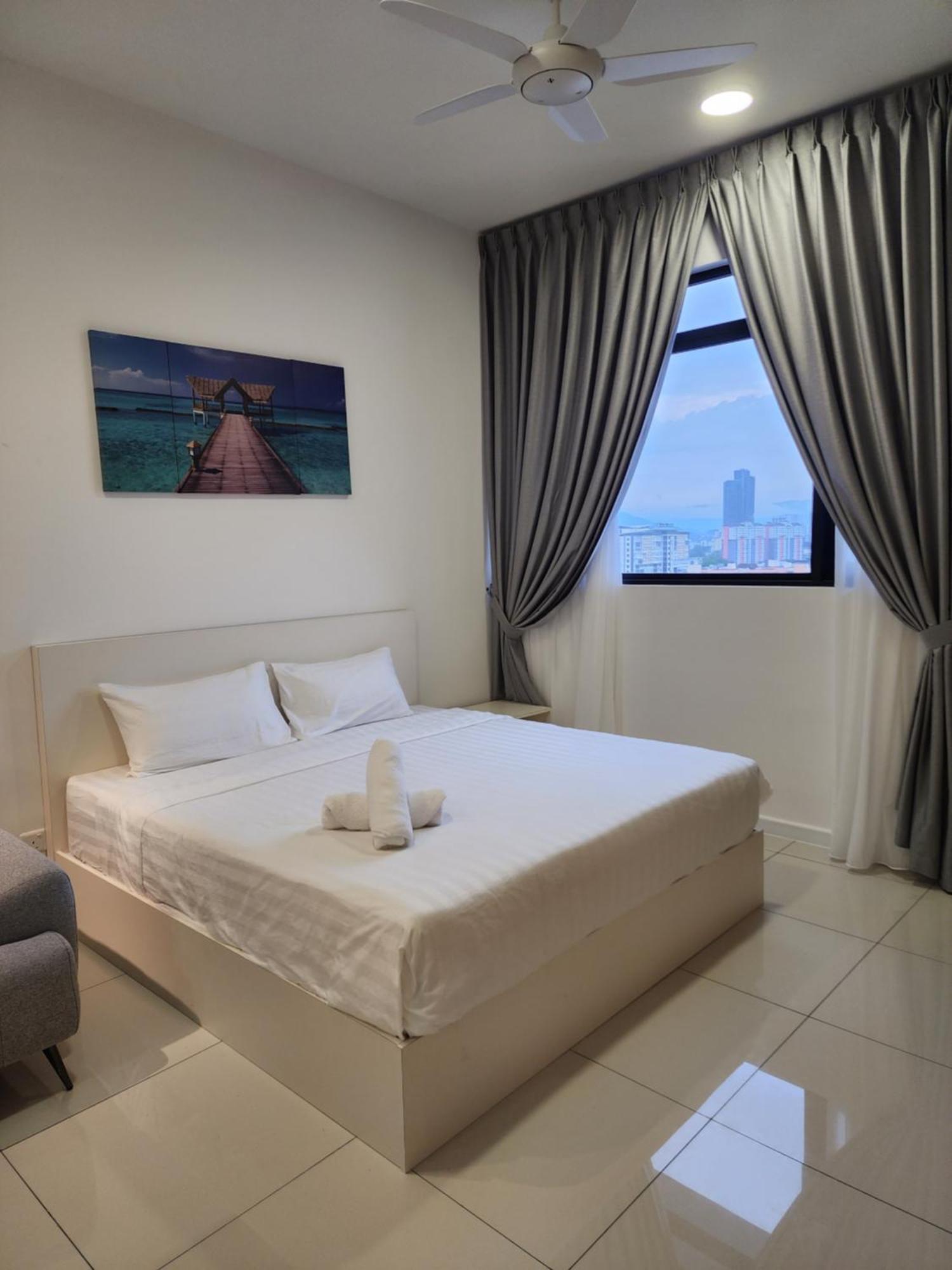 Chambers Couple Apartment *